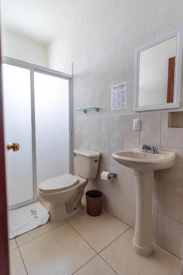 Hotel Casa Garatusa Yuriria Екстериор снимка