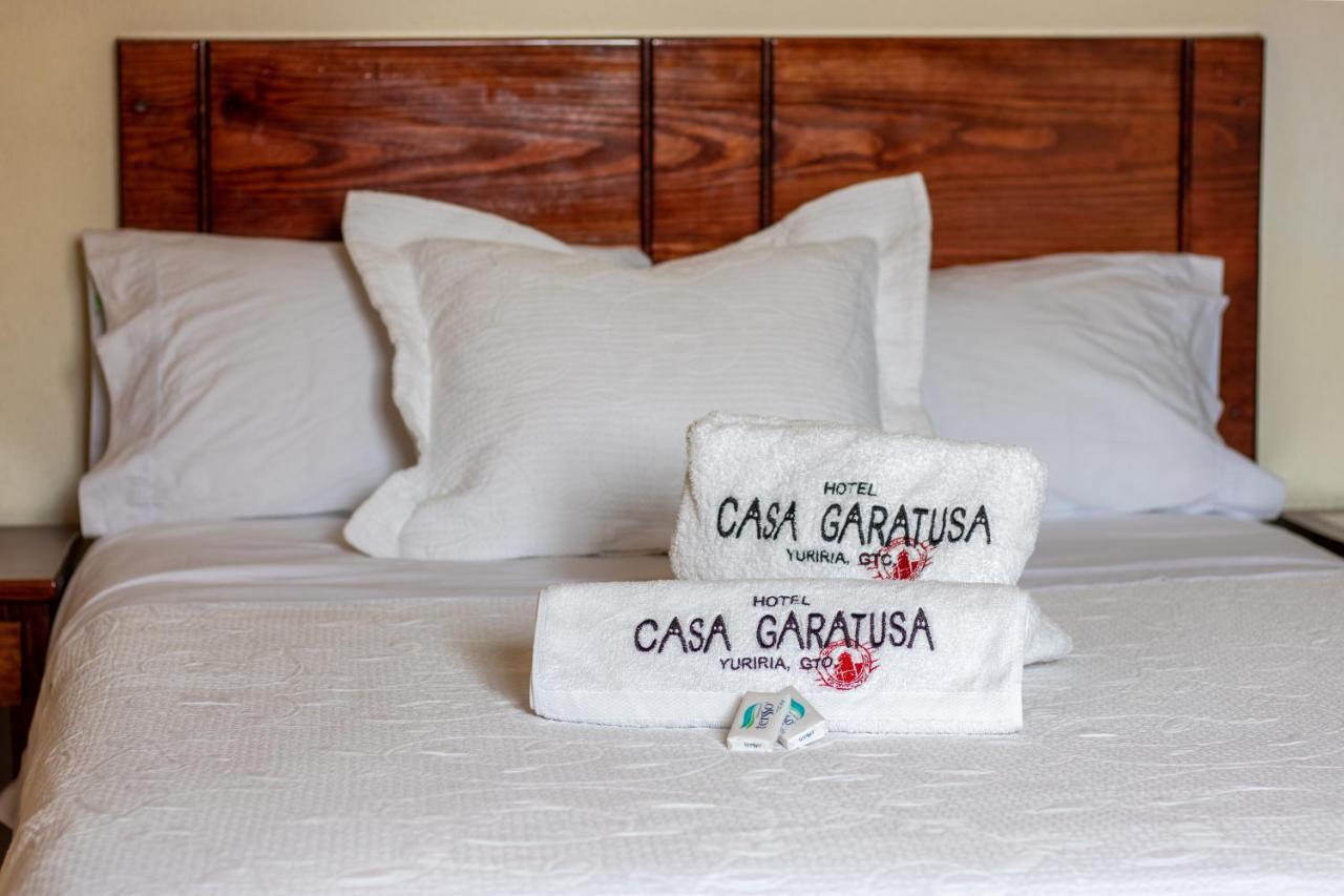 Hotel Casa Garatusa Yuriria Екстериор снимка
