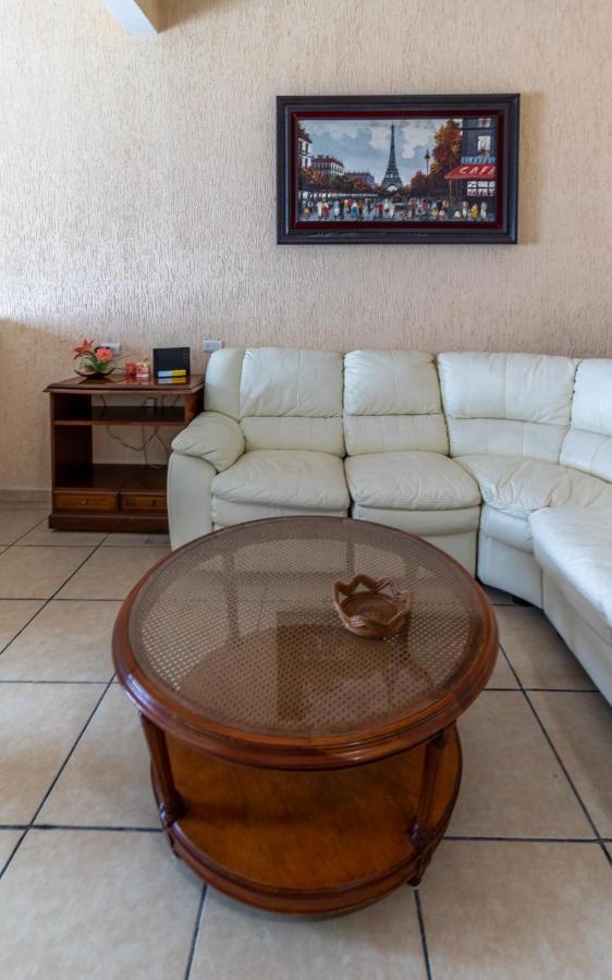 Hotel Casa Garatusa Yuriria Екстериор снимка