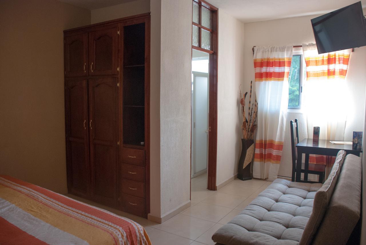Hotel Casa Garatusa Yuriria Екстериор снимка